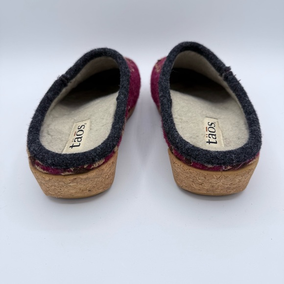 Taos Woolderness Wool Clogs “Cranberry” 39 - Picture 10 of 16